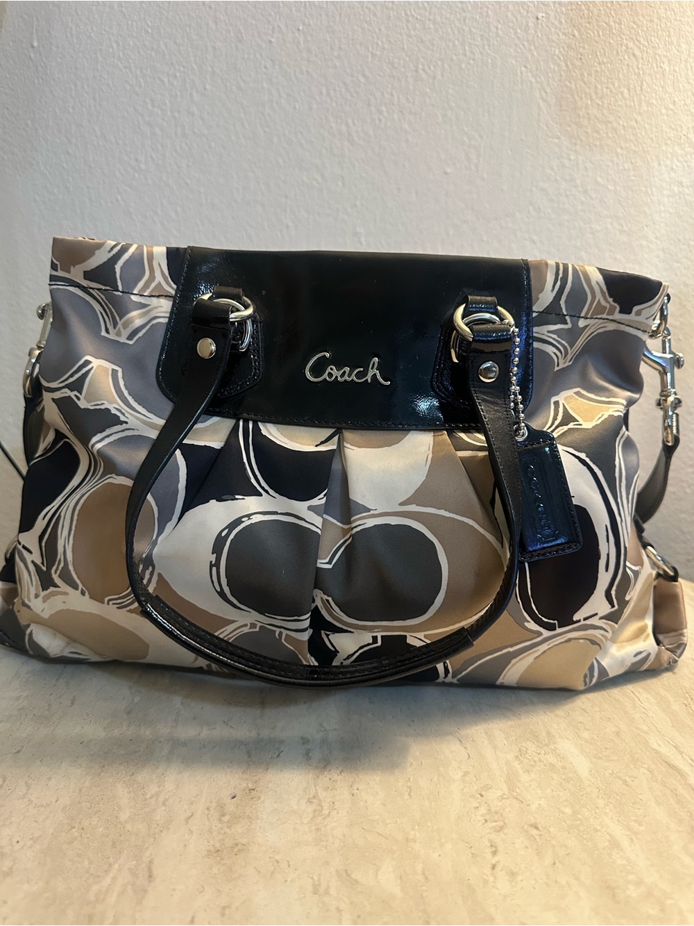 Coach Ashley kaleidoscope Op Art Satchel Black Patent Khaki Silver Hardware
